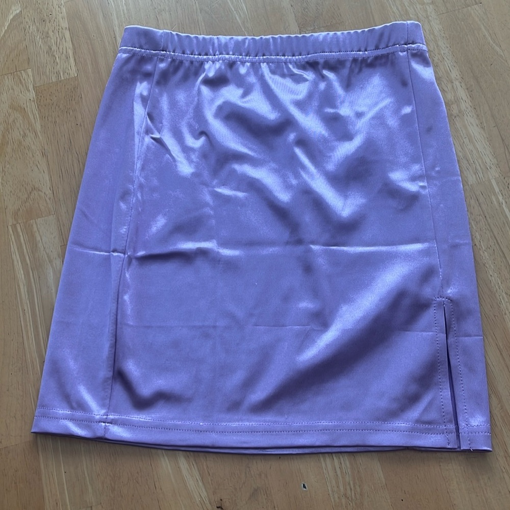 Lilac silk mini skirt